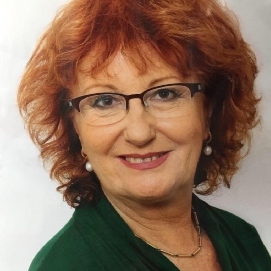 ''לאופי הזה של התעמלות יש הרבה אינטרסים כלכליים''. ד"ר דליה לירון-אלפר (צילום: אלבום פרטי) דליה לירון אלפר