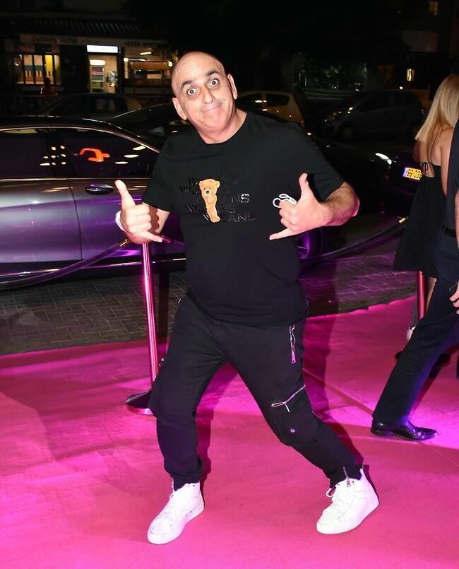 היישר מהפיליפינים. יובל המבולבל (צילום: אמיר מאירי) היישר מהפיליפינים. יובל המבולבל