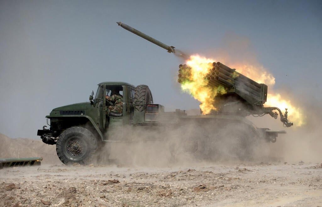 צילום: AFP / IRANIAN ARMY OFFICE שיגור טיל במסגרת תרגיל צבאי של איראן באזור מפרץ עומאן