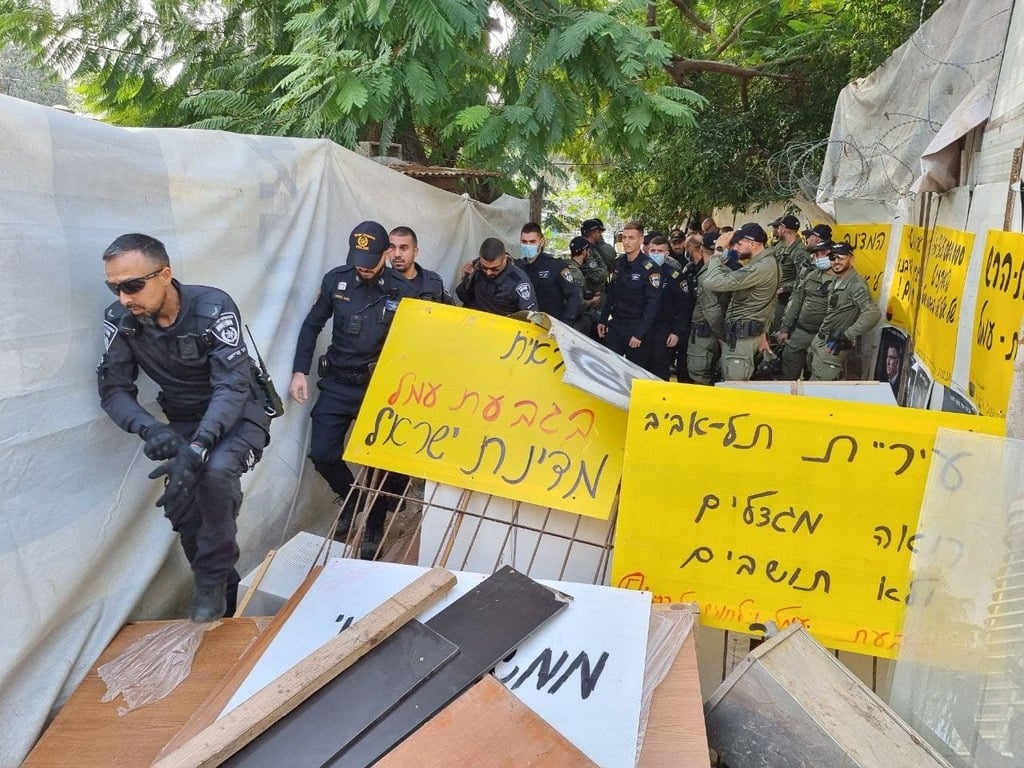 פינוי שכונת גבעת עמל, הבוקר (צילום: שאול גולן) פינוי שכונת נווה עמל בתל אביב