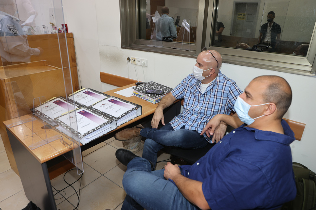 נציגי המשטרה ותיקי החקירה בבית המשפט (צילום: יריב כץ) דניאל קדר בהארכת המעצר בבית המשפט