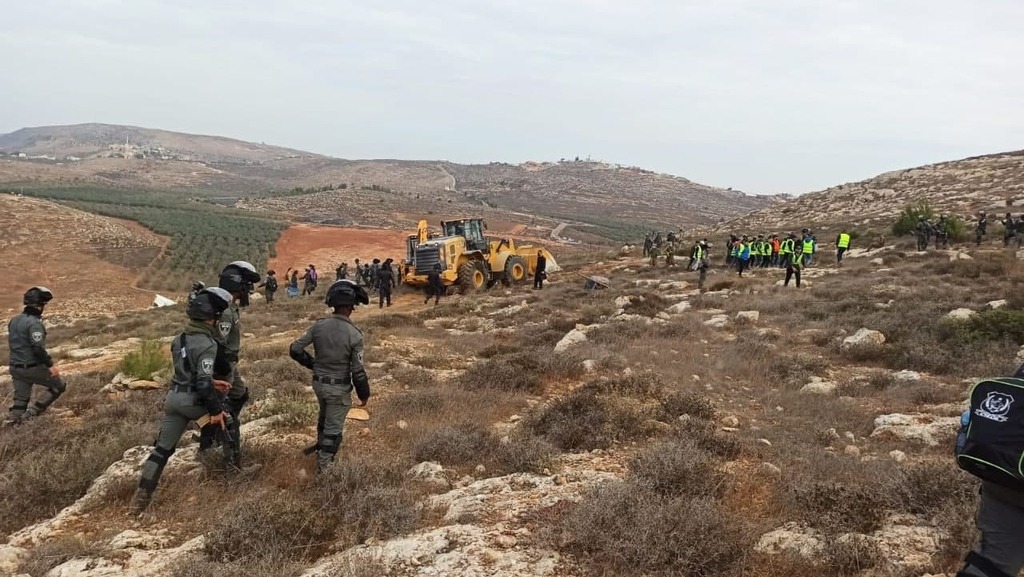 תיעוד מפינוי מאחז בלתי חוקי בבנימין 