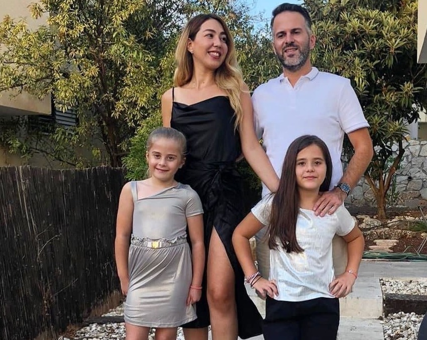 משפחת פרי מנהריה, ביטלו את הכרטיסים לפסטיגל ולווינה משפחת נאמן פרי מנהריה, ביטלו נסיעה לפסטיגל ולוינה