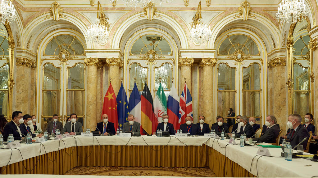 Vienna talks to return to the 2015 nuclear deal with Iran (Photo: Reuters) שיחות הגרעין בווינה