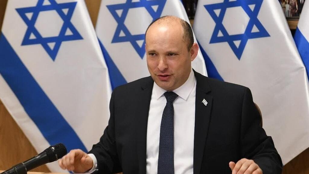 Prime Minister Naftali Bennett during a press conference on the Omicron variant late last month (Photo: GPO) נפתלי בנט בשיחה עם קנצלר אוסטריה ועם ראש ממשלת צ׳כיה אודות ההתמודדות עם נגיף הקורונה והזן החדש "אומיקרון"