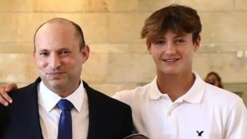נפתלי בנט ומשפחתו
