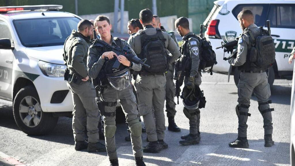 סריקות כוחות הביטחון אחר המחבלת, הבוקר (צילום: יואב דודקביץ) סריקות כוחות הביטחון אחרי המחבלת