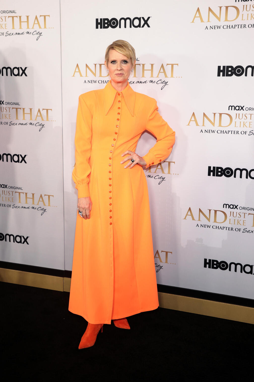 סינתיה ניקסון דרמטית בכתום (צילום: Getty Images) סינתיה ניקסון