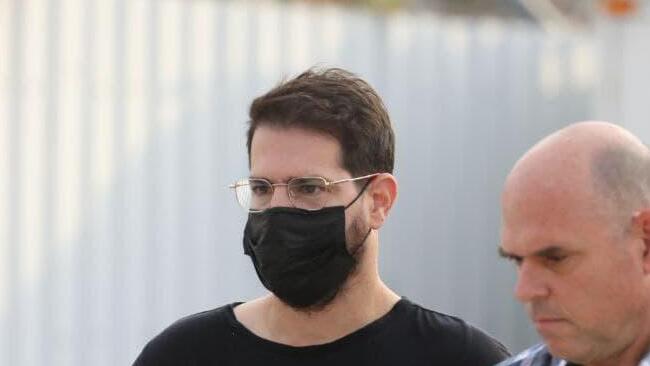 משה חוגג משתחרר למעצר בית מלהב 433