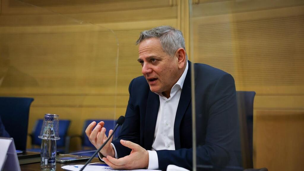 דיון בוועדת החוקה