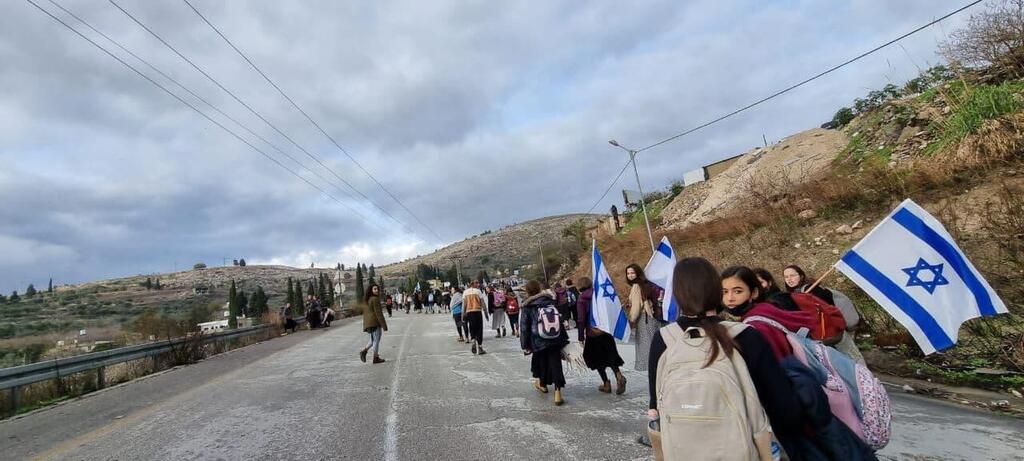 צעדת המחאה הגדולה לפני כשבועיים בחומש צעדת מחאה על פינוי מאחז חומש
