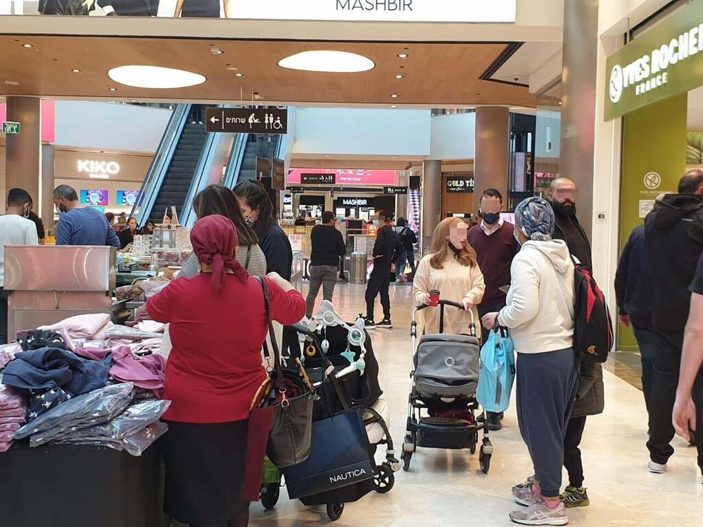 קניון מלחה, ירושלים. "אי אפשר להצמיד שוטר לכל אזרח" (צילום: יואב דודקביץ) קניון מלחה, ירושלים