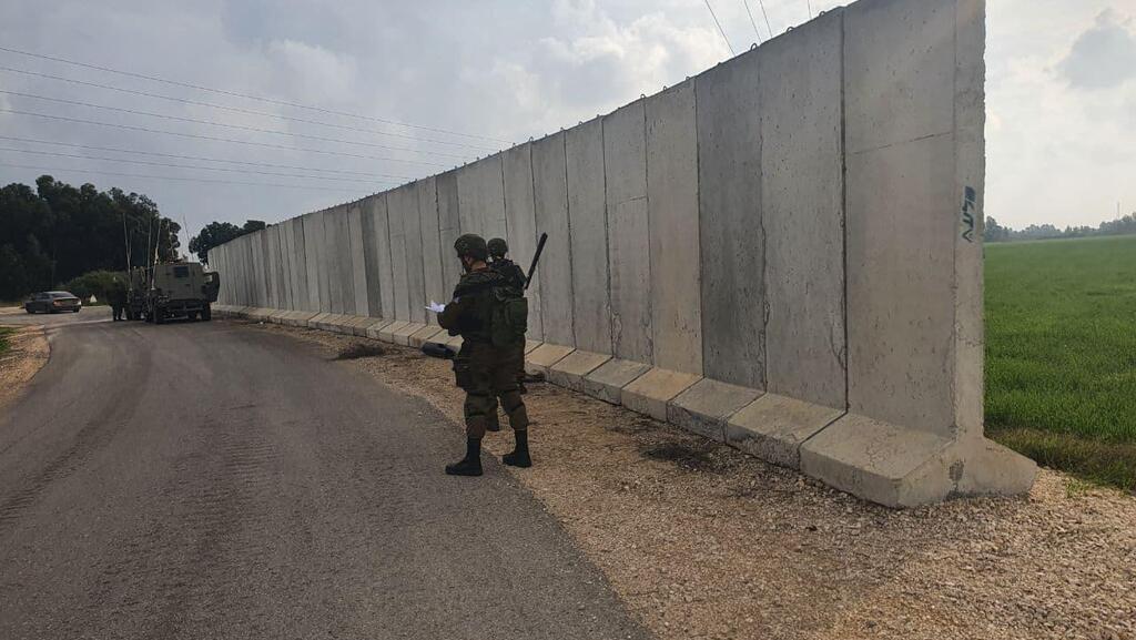 הנאשם התבקש לאתר עזתים שיוצרים קשר עם כוחות הביטחון (צילום: מתן צורי) חיילים בגבול רצועת עזה