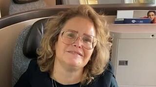 רוני, דיילת אל על שבה ארצה לאחר שבועיים בבידוד בסין לאחר שאומתה לאומיקרון