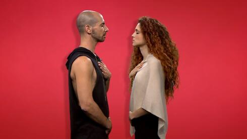 איך להעניק עיסוי ארוטי? ותרגילי טנטרה שמומלץ לנסות בבית