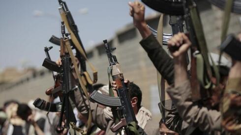 Report: Iran allegedly smuggling weapons to Yemen