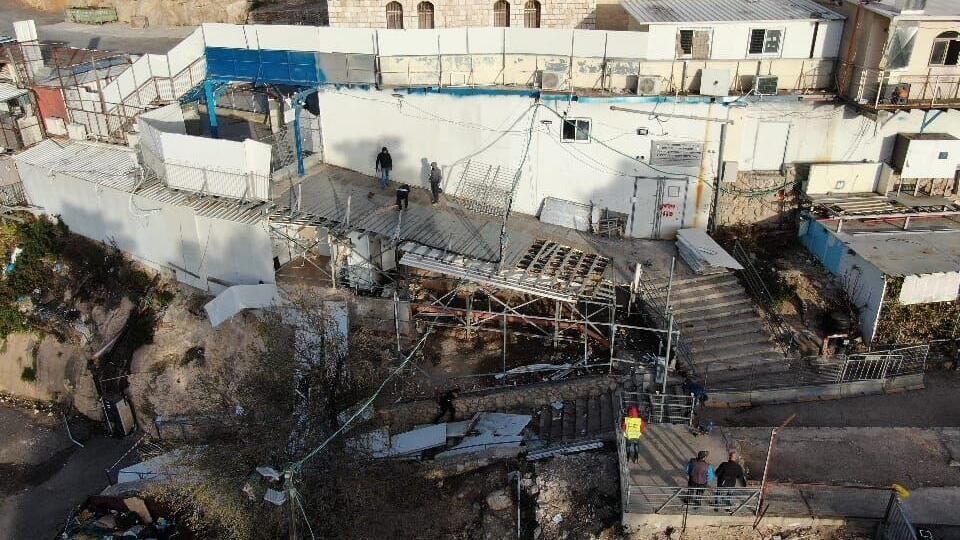 The collapsed set of stairs on Mount Meron that led to the disaster (Photo: The Law Enforcement and Collection Authority ) הריסת גשר דב במירון, המקום שבו אירע האסון