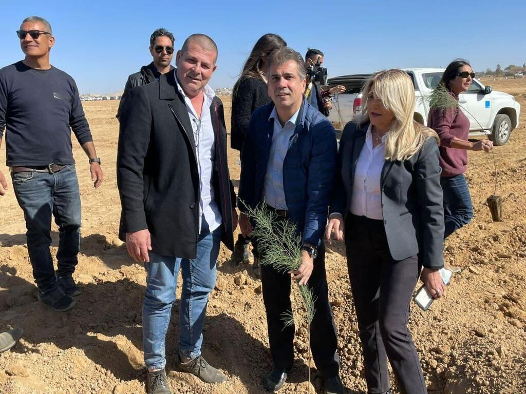 חברי הכנסת של הליכוד באתר הנטיעות של קק"ל באזור מולדה חברי הכנסת בנטיעות קק"ל באזור מולדה