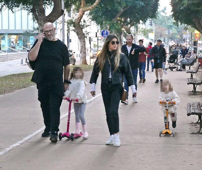 שלום למשפחת רוט (צילום: אמיר מאירי) שלום למשפחת רוט