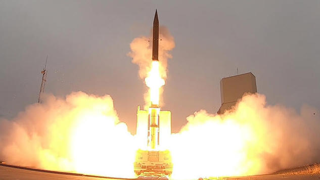Archive photo of an Arrow-3 launch (Photo: Defense Ministry) Archive photo of an Arrow-3 launch