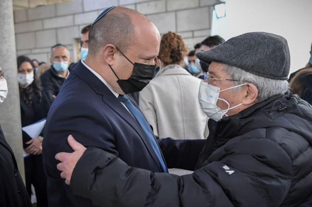 נפתלי בנט ופרופ' אריה נאור, בעלה של מרים נאור (צילום: קובי גדעון, לע"מ) נפתלי בנט ואריה נאור