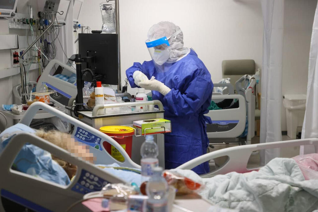 COVID department at the Rabin Medical Center (Photo: Yariv Katz) מחלקת קורונה בבית חולים בלינסון