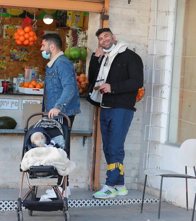 חיוך כזה זה כל מה שאנחנו צריכים במזג האוויר הסוער. אורי ששון 