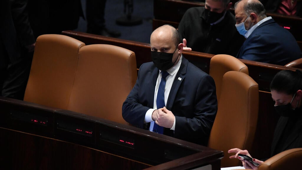 בנט. מה נשאר מהתוכנית הכלכלית שהבטיח? (צילום: יואב דודקביץ' ) נפתלי בנט במליאת הכנסת לקראת ההצבעה על חוק הגיוס