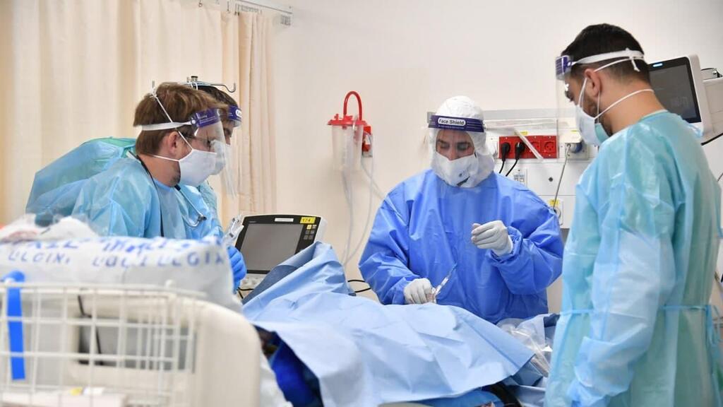 מחלקת הקורונה בבית החולים שערי צדק בירושלים (צילום: יואב דודקביץ) בית חולים שערי צדק