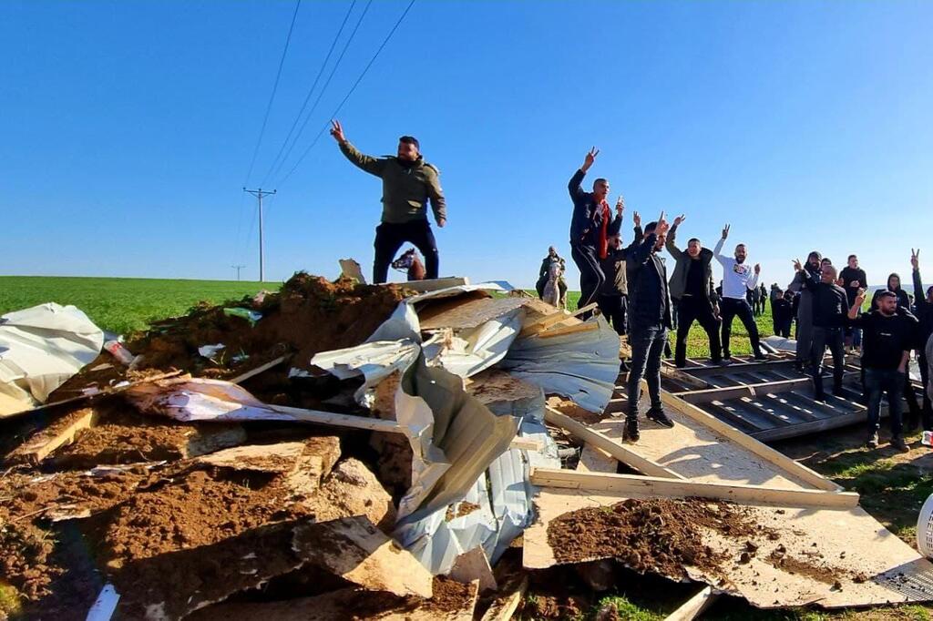 כוחות ביטחון במאחז מעלה פולה שהוקם סמוך לרהט