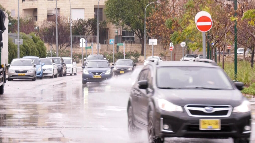 גשם במודיעין (צילום: אבי חי) גשם במודיעין