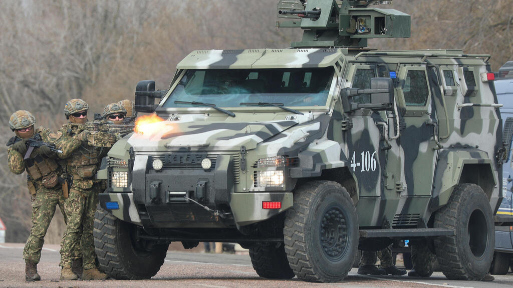 כוחות הביטחון מתאמנים בחרסון שבאוקראינה