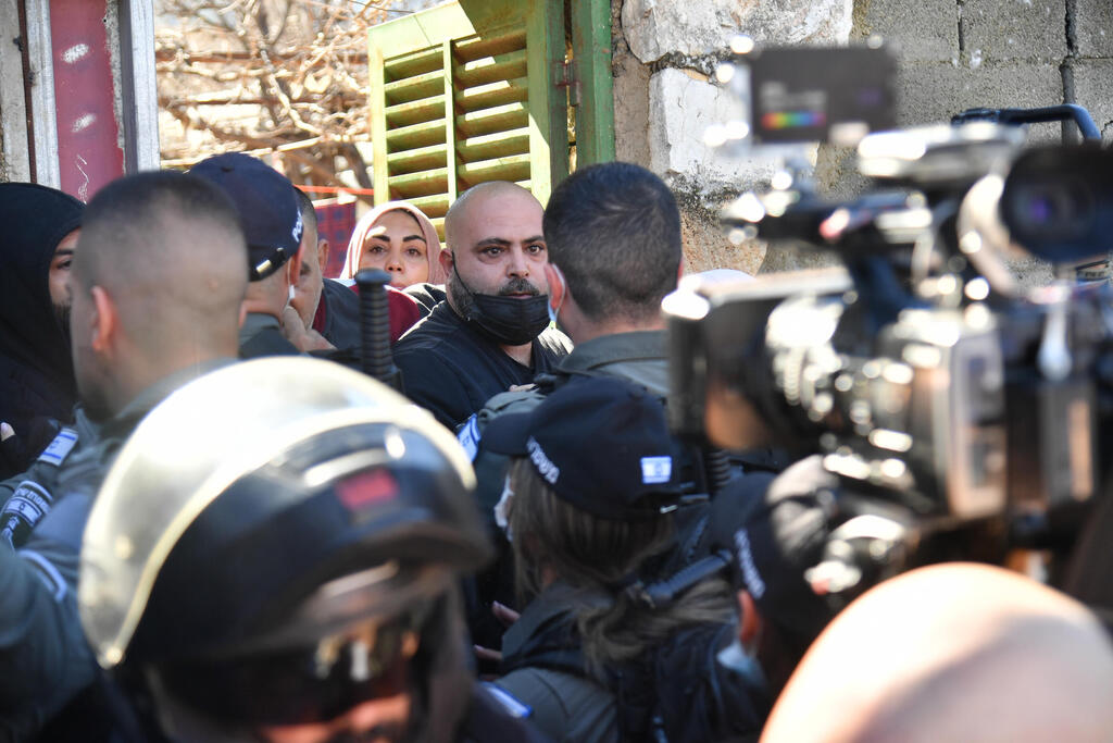 כוחות מג"ב ומשטרה ניסו להפריד, שמונה נעצרו מאמש (צילום: יואב דודקביץ') עימותים בשייח ג'ראח
