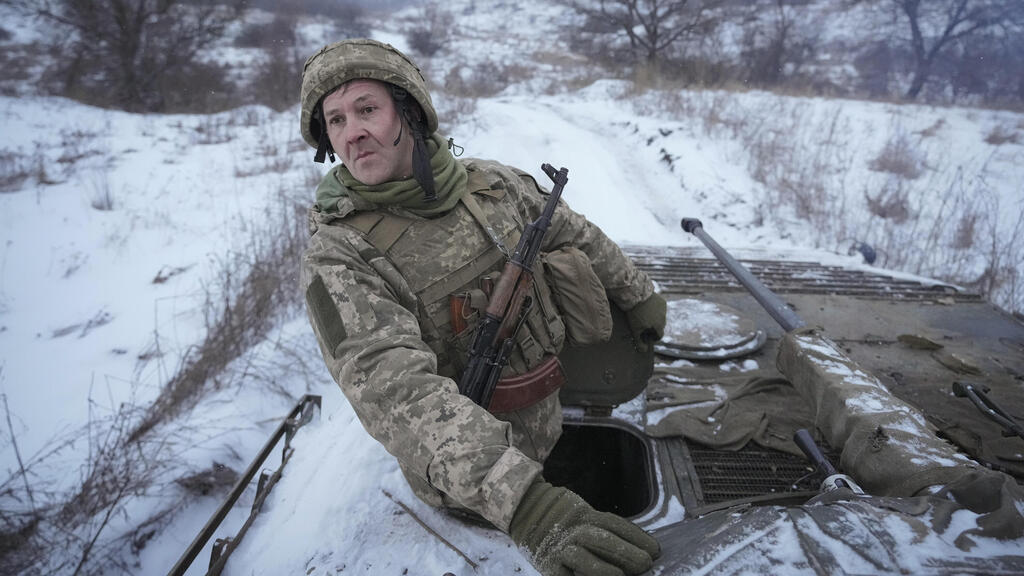 אוקראינה חייל מילואים ב אזור לוגנסק מתיחות רוסיה