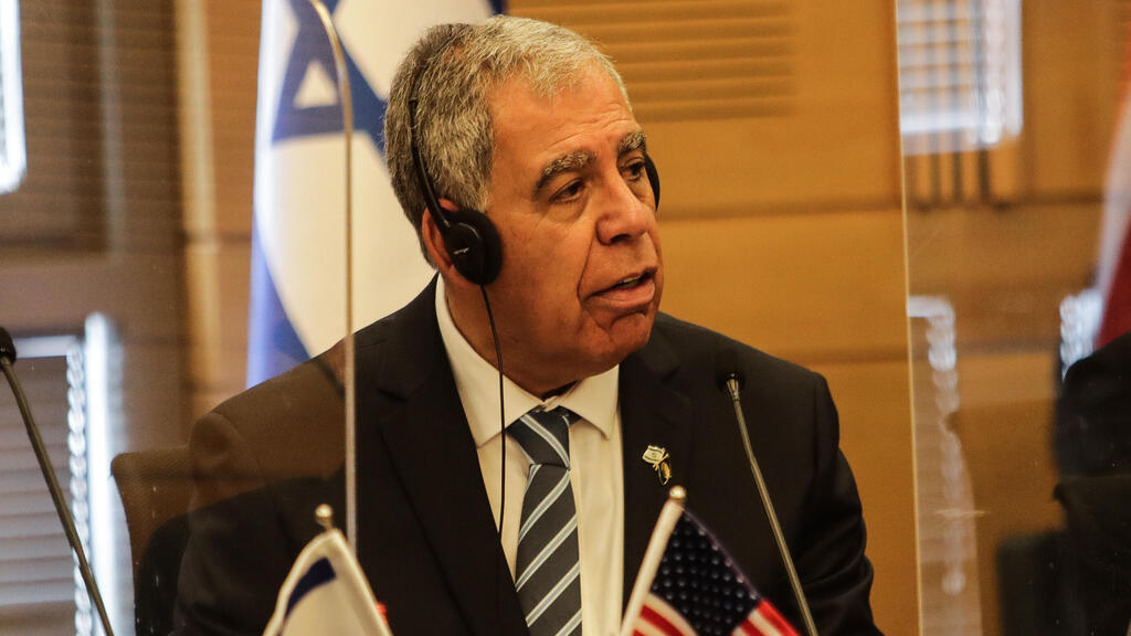 אחרי בריטניה ואירופה, זלנסקי ינאם גם בפני חברי הפרלמנט הישראלי. מיקי לוי (צילום: אלכס קולומויסקי ) מיקי לוי עם ננסי פלוסי בביקורה בכנסת