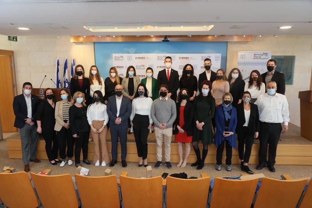 15 נשים ו-4 גברים. נבחרת הדוברים (צילום: משרד החוץ ) הדוברים החדשים של משרד החוץ