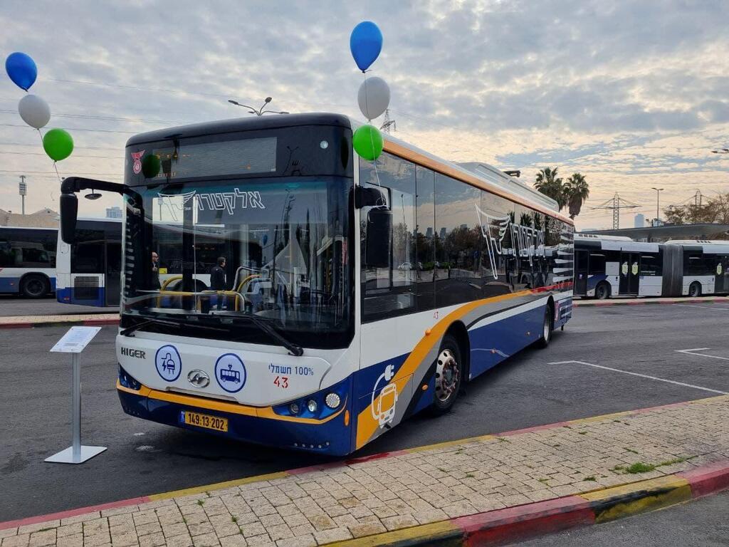 אוטובוס חשמלי חדש של חברת דן (צילום: עידו ארז) אוטובוס חשמלי חדש של חברת דן