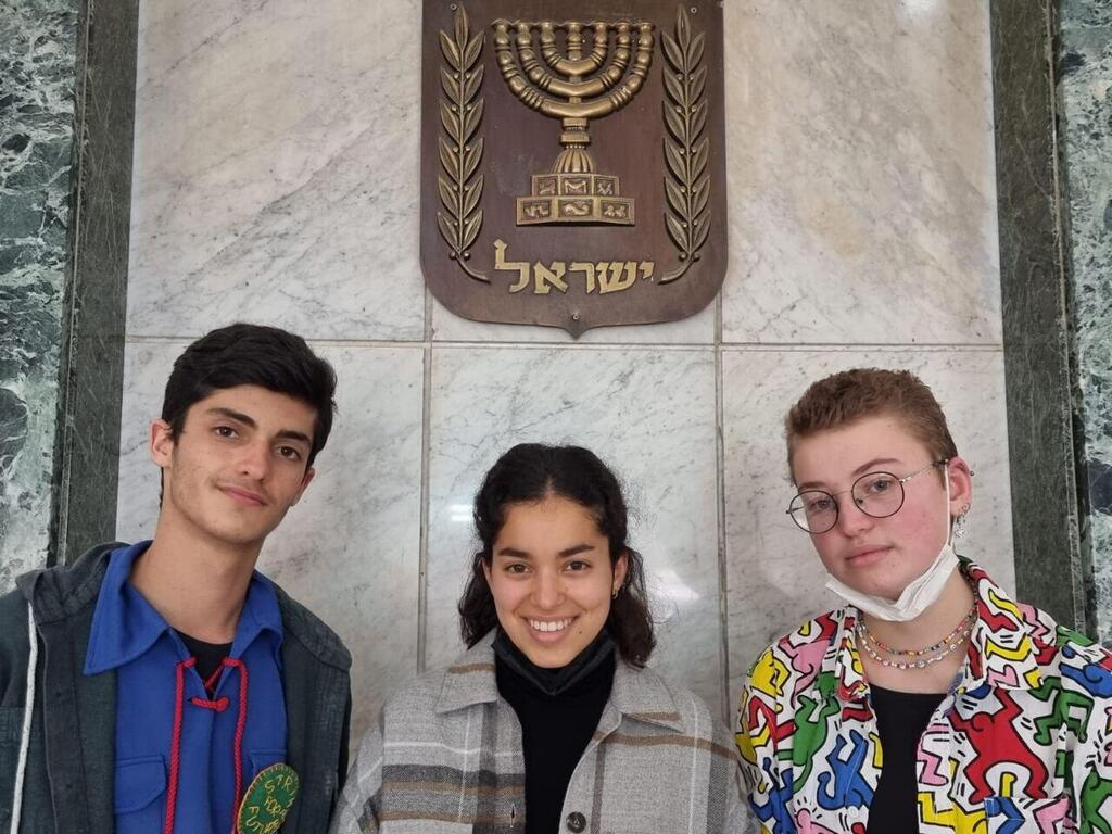 מימין לשמאל: דפנה זיוון, גוני בן שלום ואלון נמליך (צילום: צלול) מימין לשמאל: דפנה זיוון, גוני בן שלום ואלון נמליך