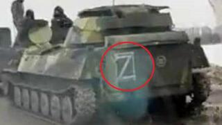 טנקים רוסיים עם סימון Z עליהם