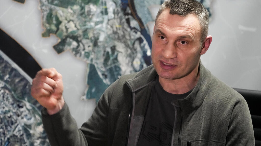Kyiv's Mayor, Vitali Klitschko (Photo: AP ) ויטלי קליצ'קו ראש העיר קייב אוקראינה בצל מלחמה עם רוסיה