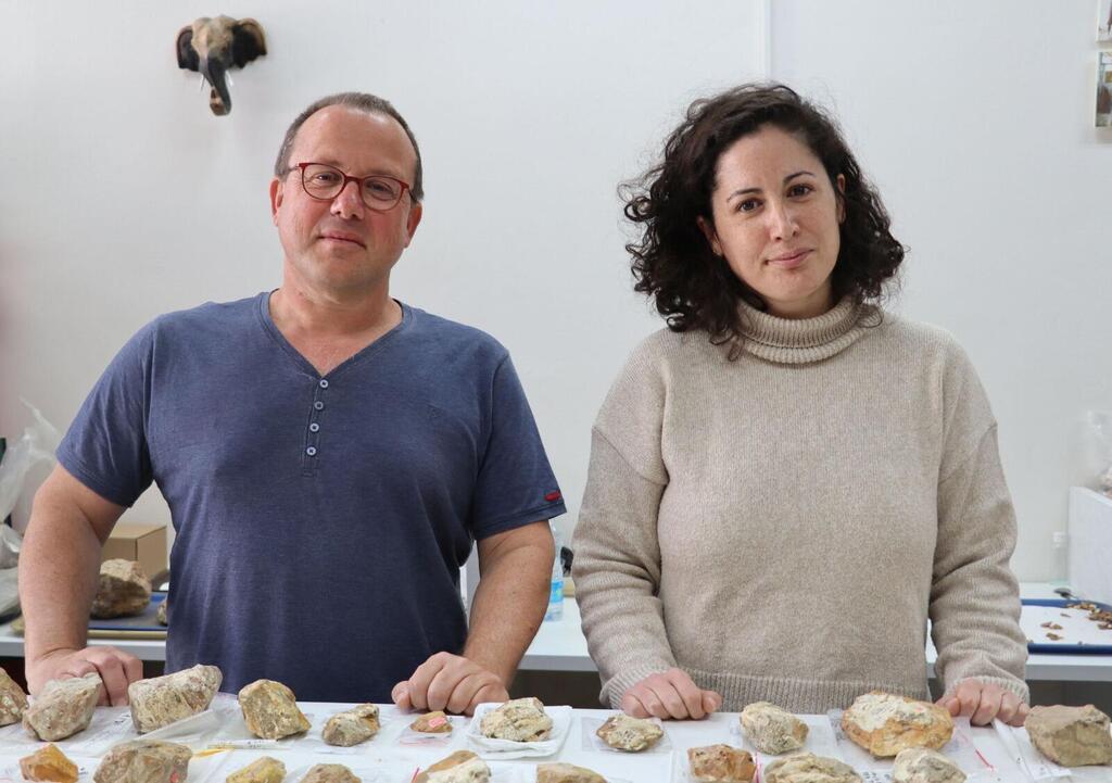 בר אפרתי ופרופ' רן ברקאי (צילום: אוניברסיטת תל אביב) בר אפרתי ופרופ' רן ברקאי