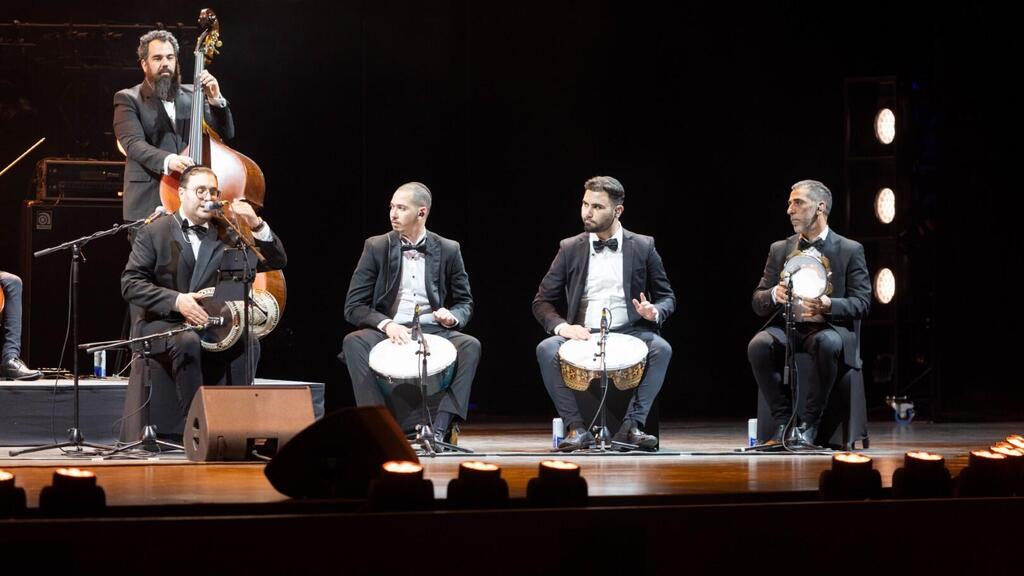 "במוזיקה ערבית אין תווים" (צילום: אביתר ניסן) תזמורת פירקת אלנור בדובאי