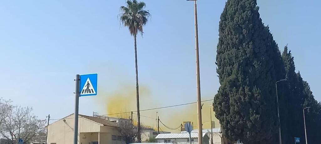 ענן צהוב מעל דליה פטריית עשן מדליפת חומרים מסוכנים ממפעל בקיבוץ דליה