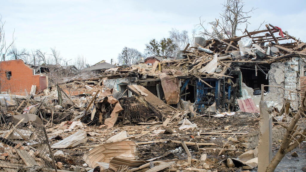 Destruction caused by Russian strikes on Sumy on Tuesday (Photo: Reuters ) הרס באזור סומי אוקראינה מלחמה עם רוסיה