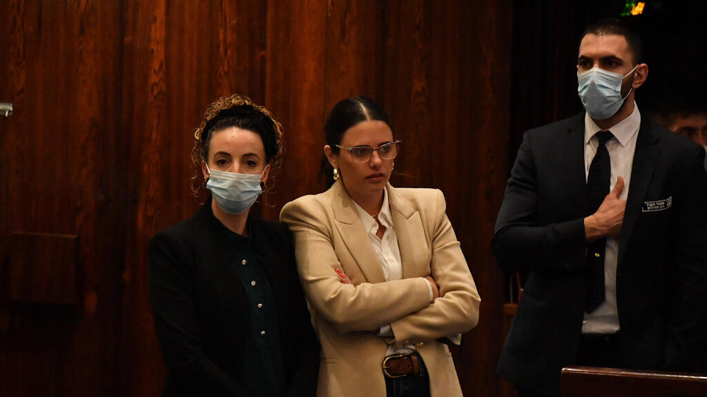Idit Silman with Ayelet Shaked at the Knesset (Photo: Yoav Davidovitch) מליאת הכנסת