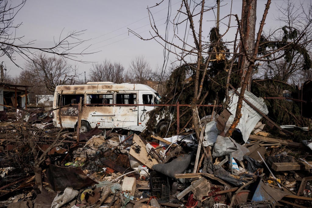 Extensive property damage caused by Russian bombardments, in Byshiv, Ukraine (Photo: Reuters) נזקי הלחימה באוקראינה