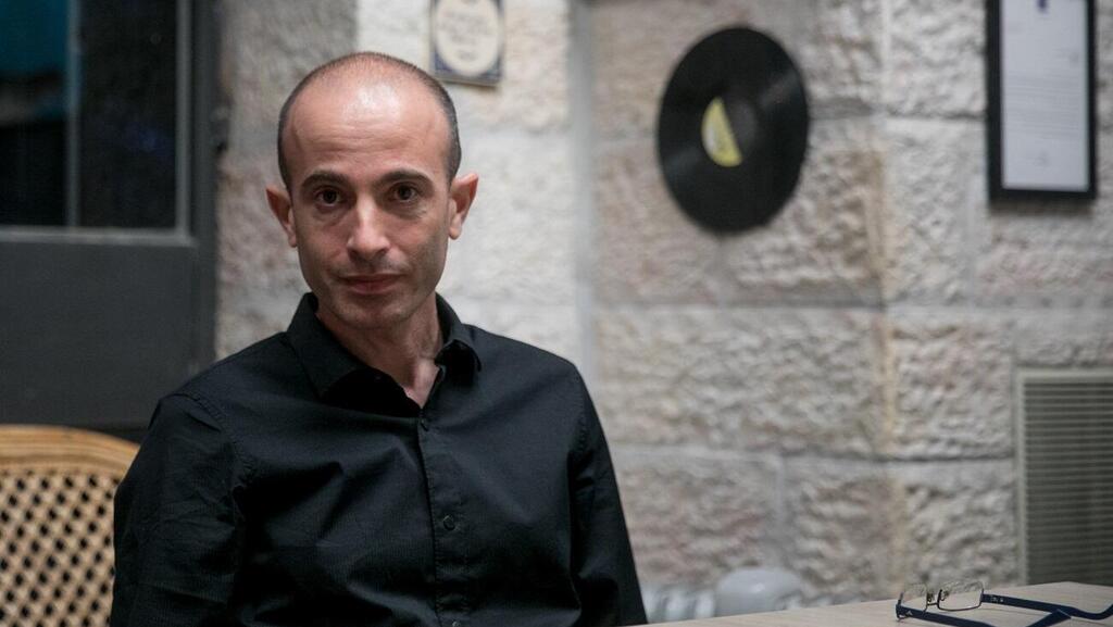 Харари 21. Юваль Ной Харари. Харари фото. Yuval Noah Harari husband. Money, Harari, Yuval Noah.