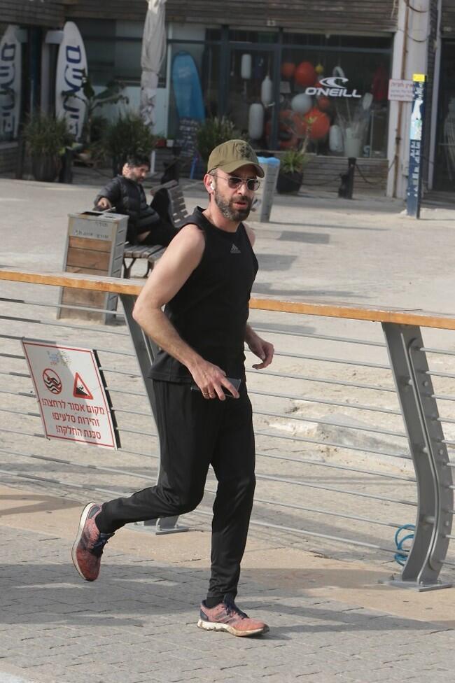 אנחנו נחכה עם מים בסוף המסלול (צילום: מוטי לבטון) אנחנו נחכה עם מים בסוף המסלול