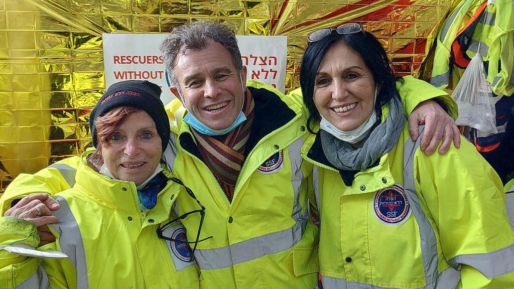 Israeli organ transplant coordinators providing aid to Ukrainian refugees מתאמי השתלות ישראלים מתנדבים סיוע לפליטים מאוקראינה