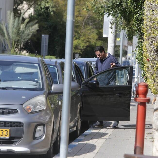"איזה מדויק אני, כל הכבוד" (צילום: מוטי לבטון) "איזה מדויק אני, כל הכבוד"